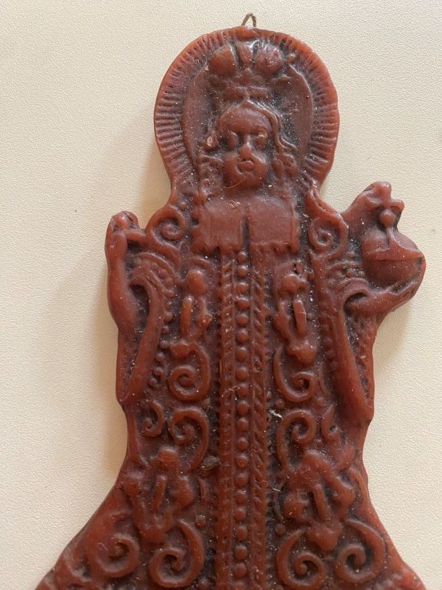Sculture & Statue: Altes Wachsbild, möglicherweise ein religiöses Motiv. – Usato da Diessenhofen venduto da Albin00 1