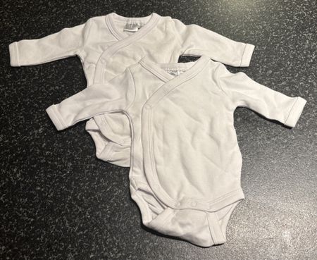 2 Baby Wickelbodys von Ergee gr. 46