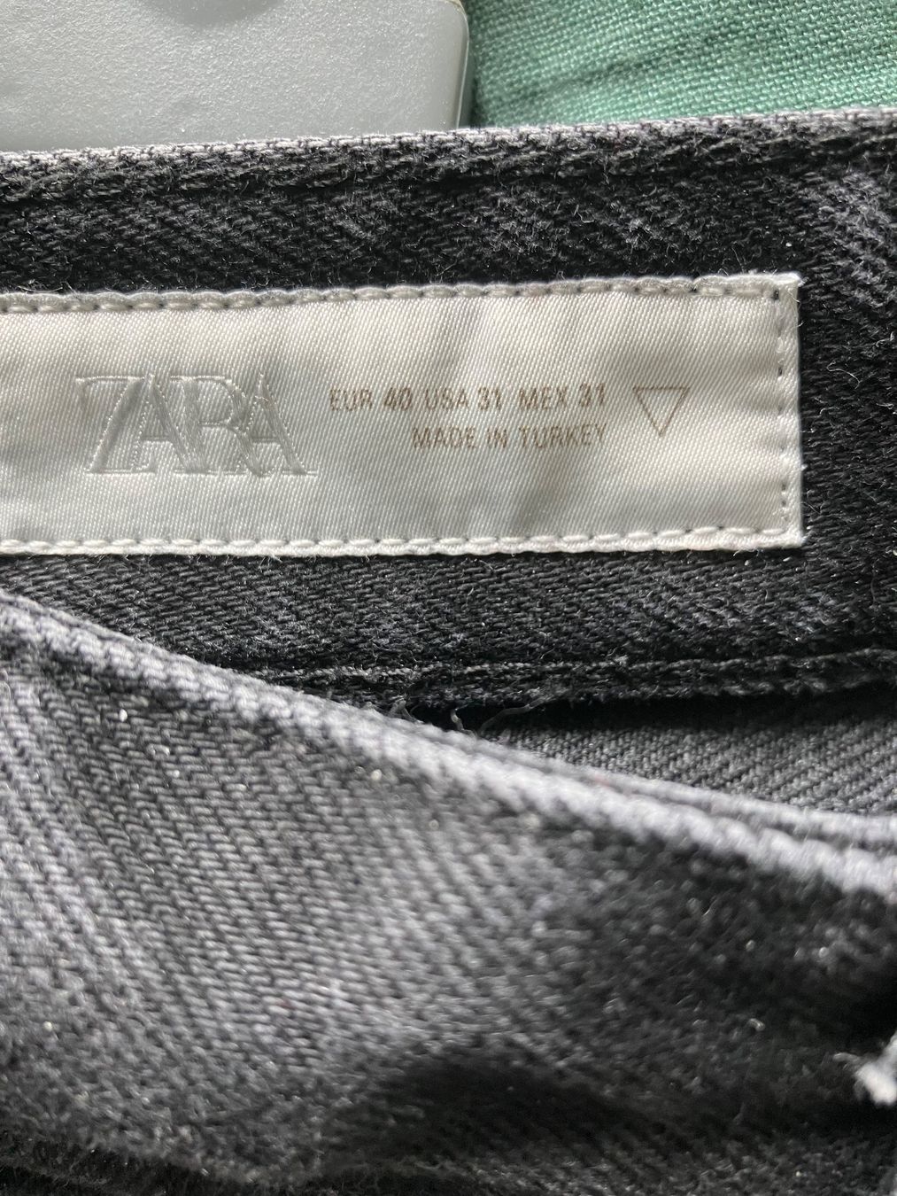 Zara Jeans: Schwarze Zara Flared Jeans Grösse 40 – Usato da Thalwil venduto da ansae17 2
