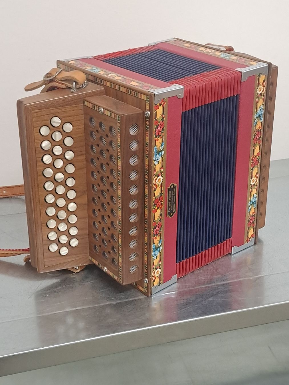 Strumenti musicali: schwyzerorgeli ton B  – Usato da Villeneuve venduto da BibiVintage 5