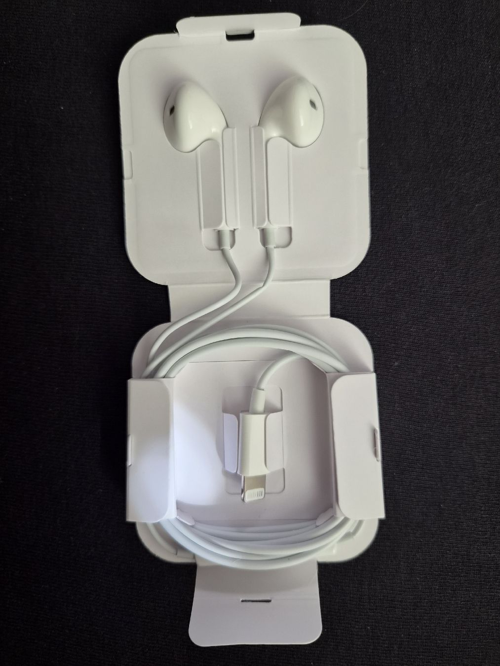 Apple Casques audio: Apple EarPods Kopfhörer neu – Neuf avec emballage d'origine à Zürich par Phippu100 1