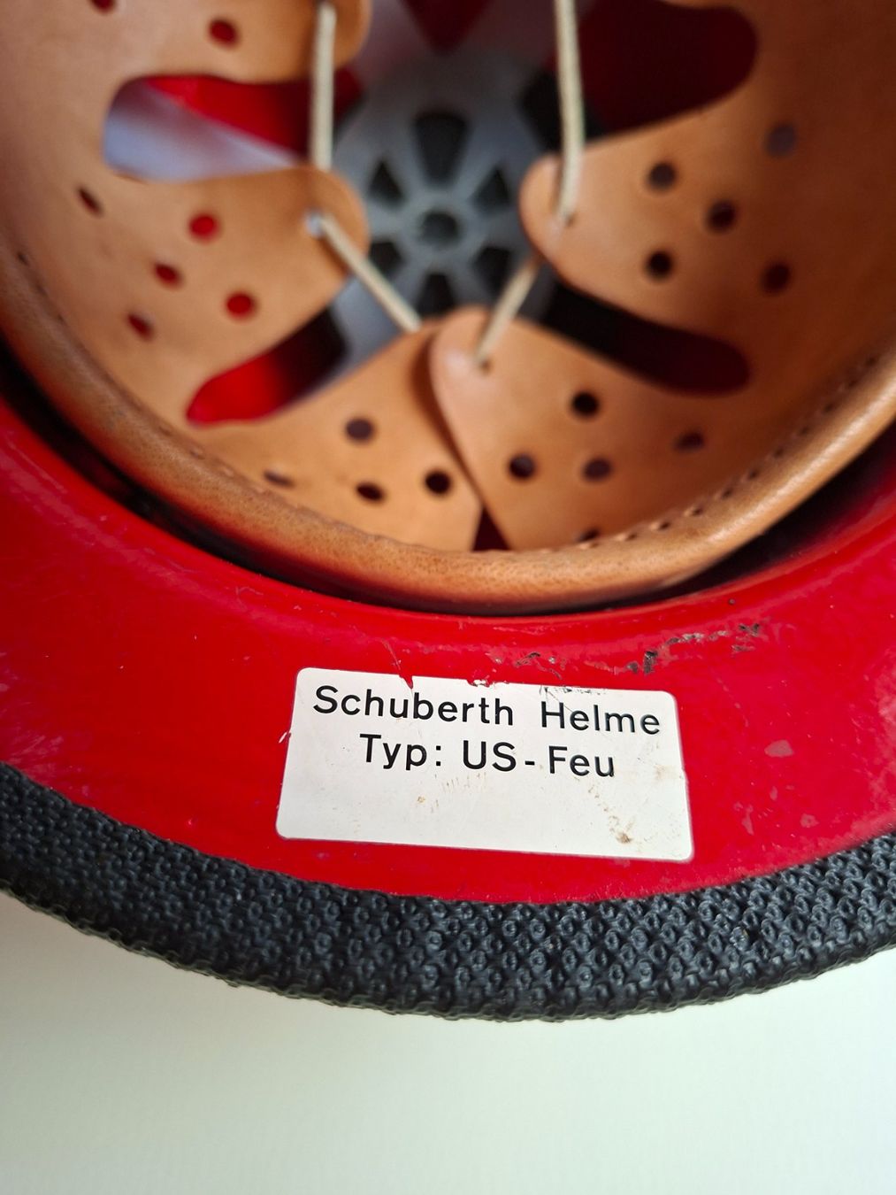 Pompiers: Alter Feuerwehrhelm , Grösse verstellbar – D'occasion à Schwanden Sigrisw par pho_2mc9 3