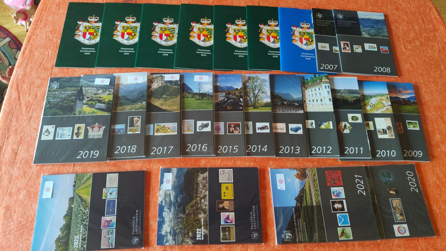 Alle Briefmarken: Timbres Liechtenstein 2000 a 2023 – Neu und originalverpackt aus Gryon von Jessicaj87