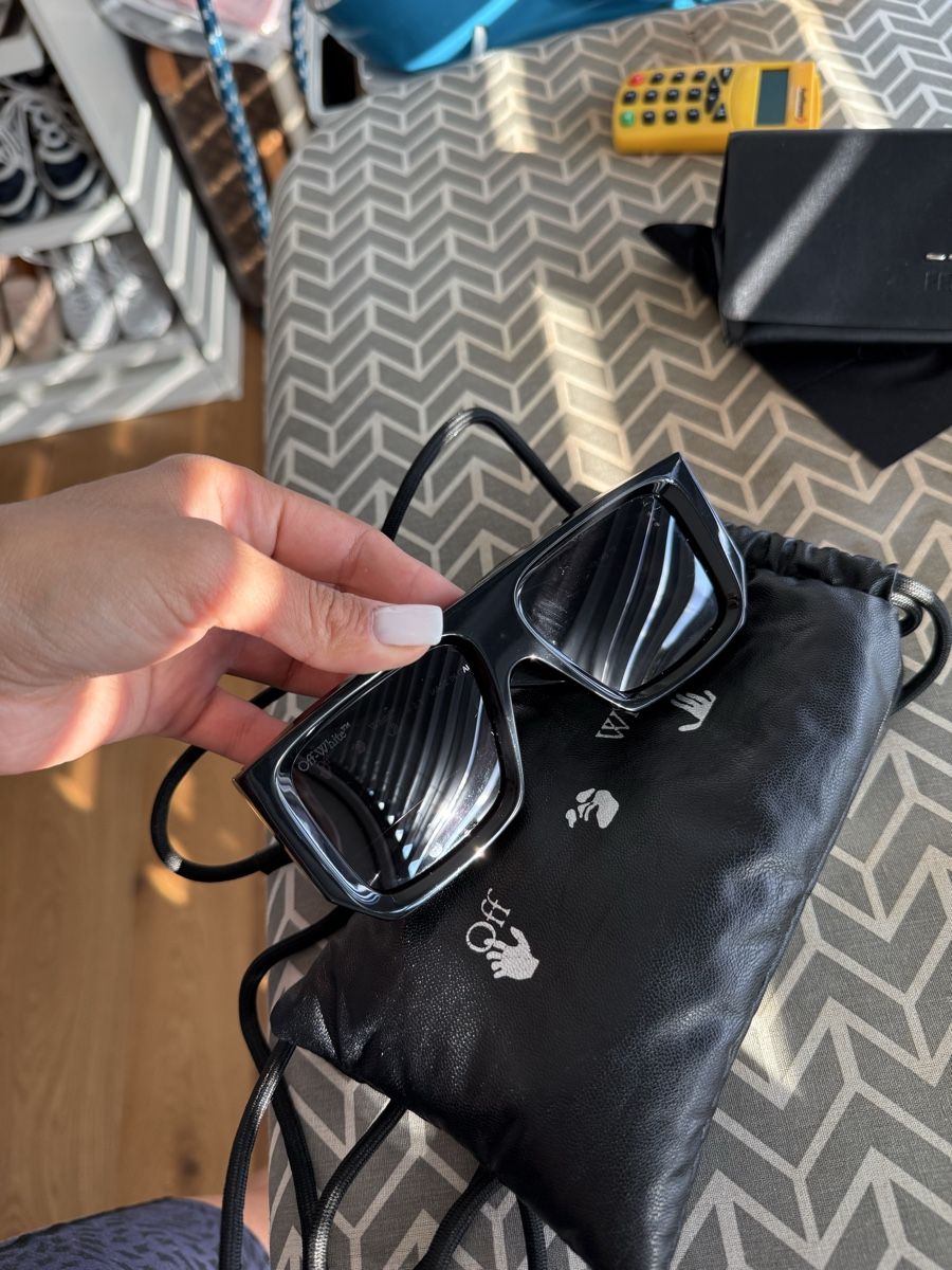 Off-White Lunettes & Verres: Off white Brille – Neuf (Voir description) à Mellingen par eli_7hdx