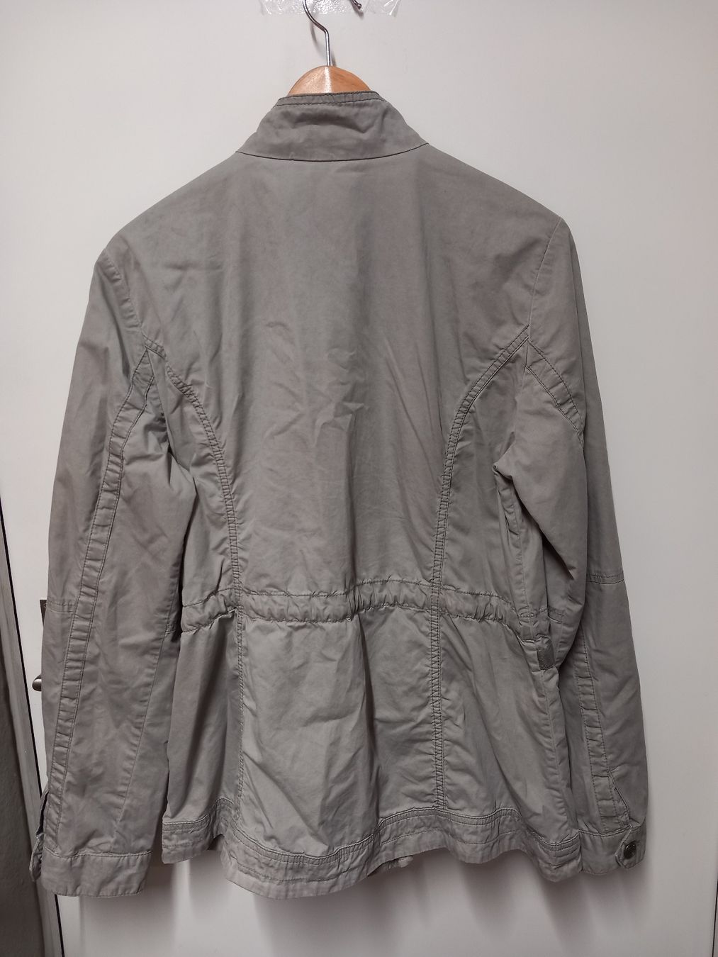 Tom Tailor Jacken: Leichte Jacke Tom Tailor Gr.XL hellgrau – Gebraucht aus Gwatt (Thun) von umwelt-brocki 1