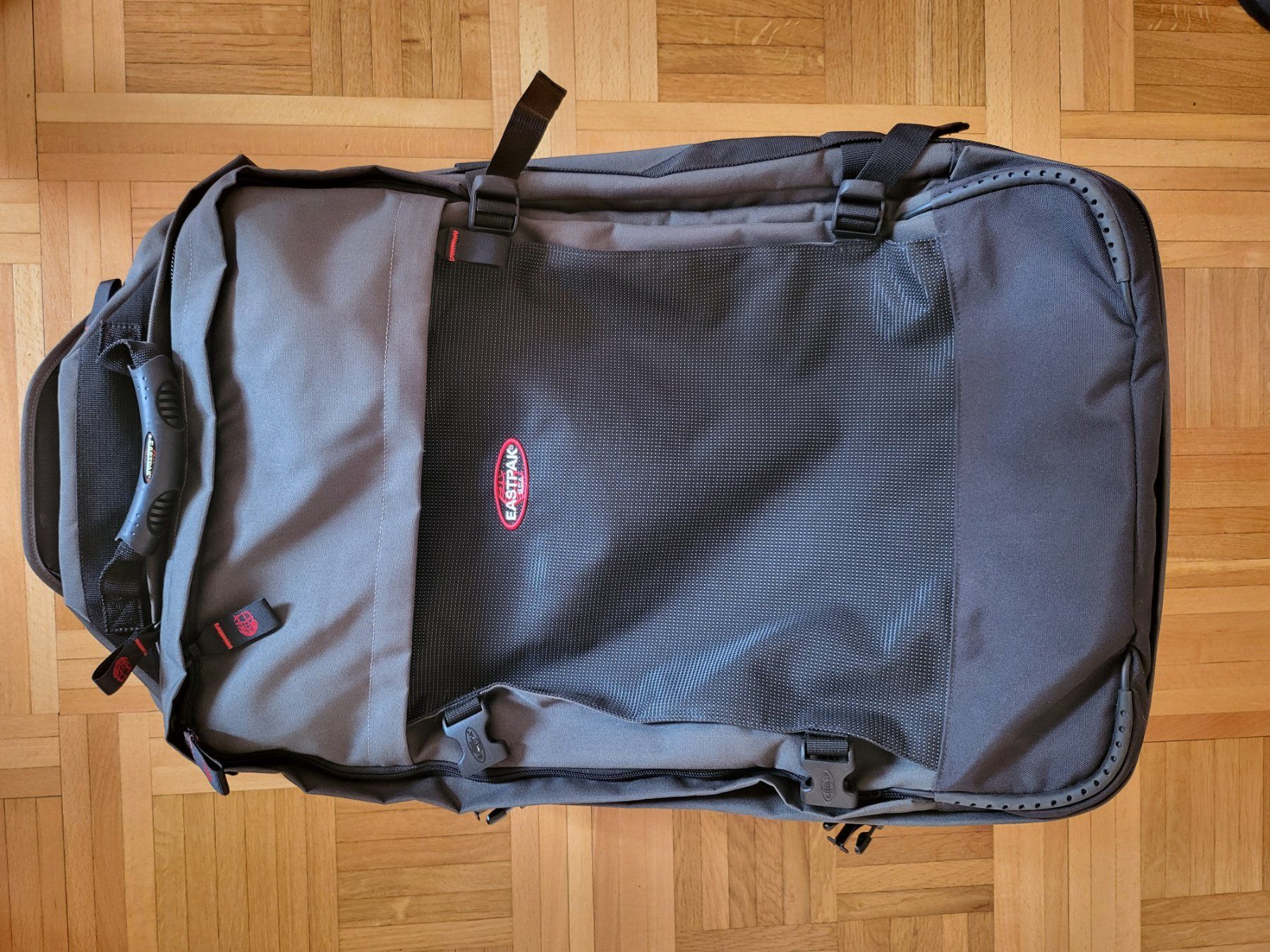 Eastpak Rucksäcke: Eastpak Taskmaster L backpack – Gebraucht aus Geneve von  1