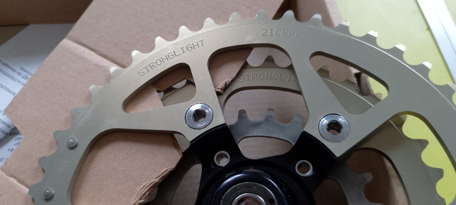 Ersatzteile: Vintage Stronglight Rockstrong Kurbel MTB – Neu und originalverpackt aus Lohn-Ammannsegg von analogis 1