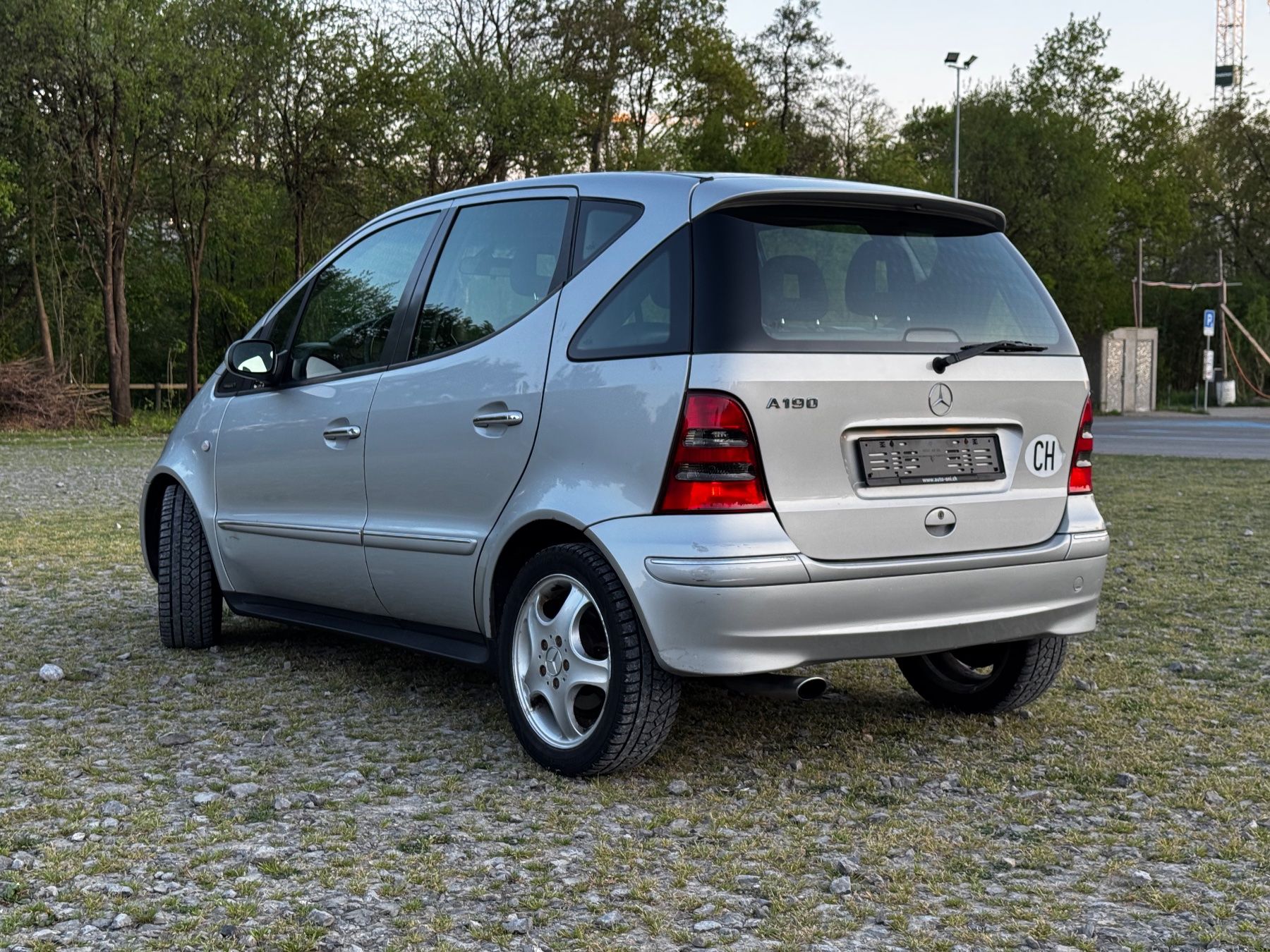 Mercedes-Benz Autos: Mercedes-Benz A 190 – Gebraucht aus Baar von lev_2cyr 3