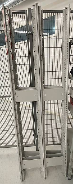 Scaffali: Lagerregal, Regale aus Metall – Usato da Basel venduto da guldblomst 2