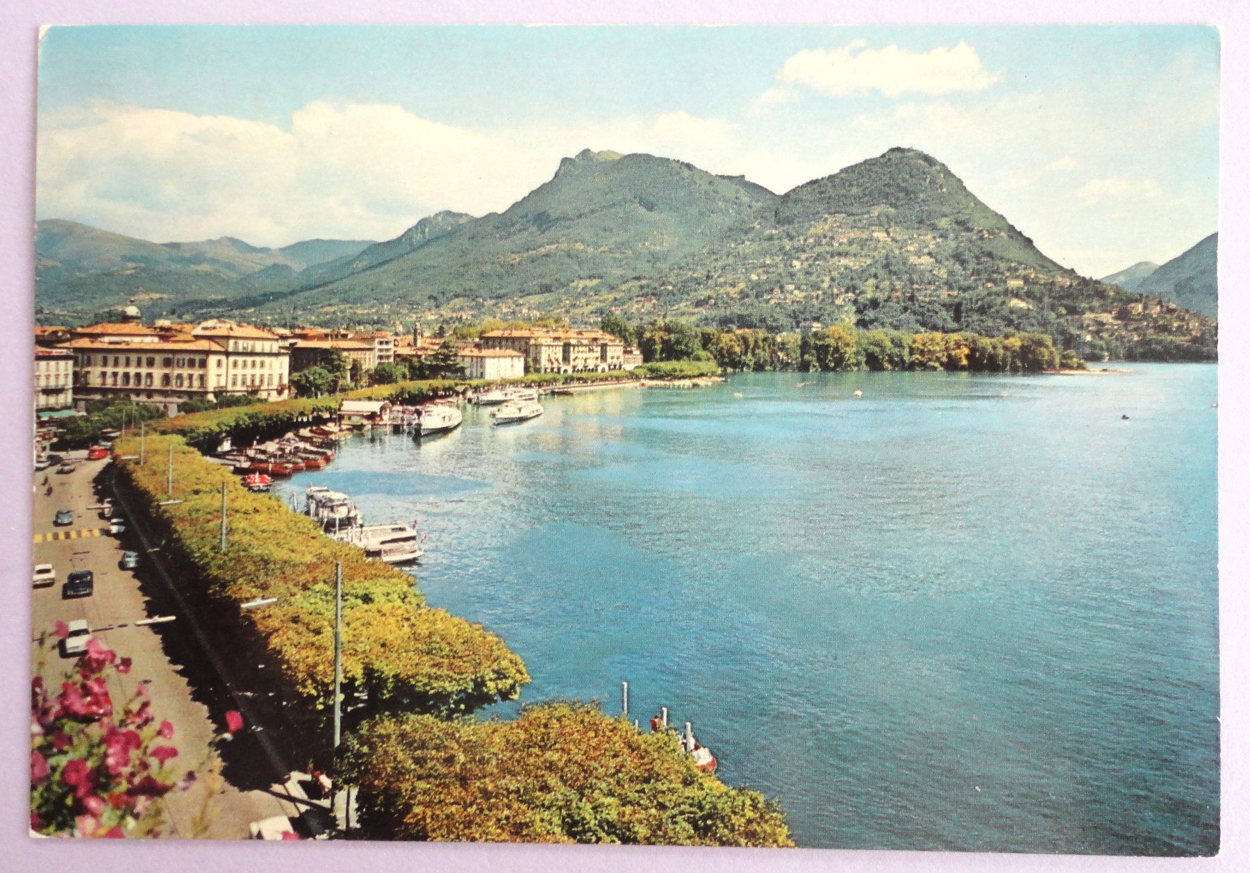 Cartoline postali: Lugano - Il lungolago e il Monte Brè – Usato da Fétigny venduto da Billy2miny