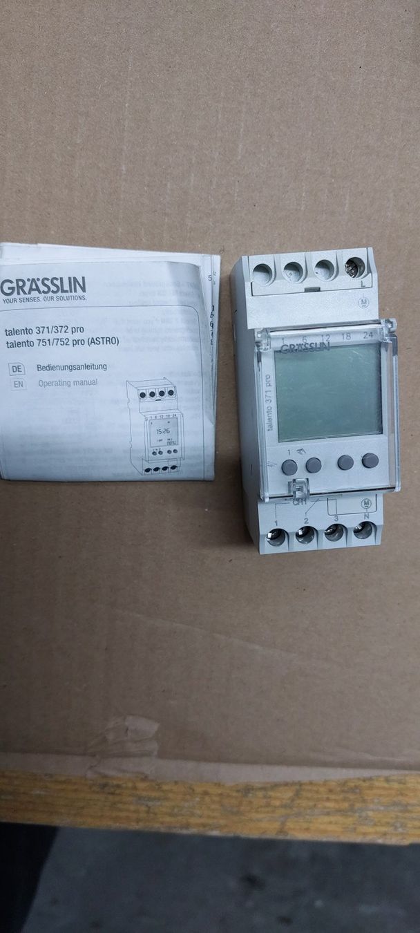 Componenti elettronici: Schaltuhr Grässlin – Usato da Tägerwilen venduto da Otuan 1