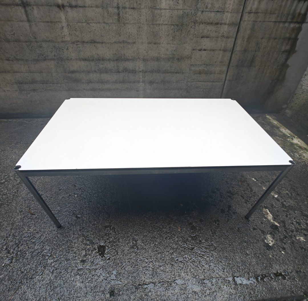 USM Tavoli: USM Tisch 1.75x1.00 Nr.3 – Usato da Attikon venduto da VintageSaleTeam 1
