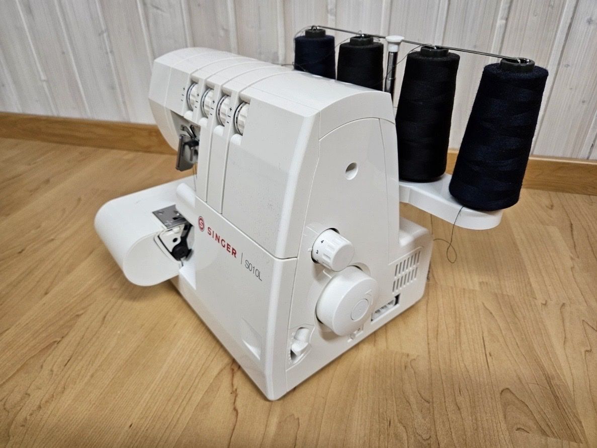 Singer Nähmaschinen: Singer Overlock Nähmaschine S010L – Neu (gemäss Beschreibung) aus Emmenbrücke von seanuser 2
