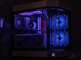 High End Gaming PC | RX 9070 XT | Ryzen 7 9700x | WLAN