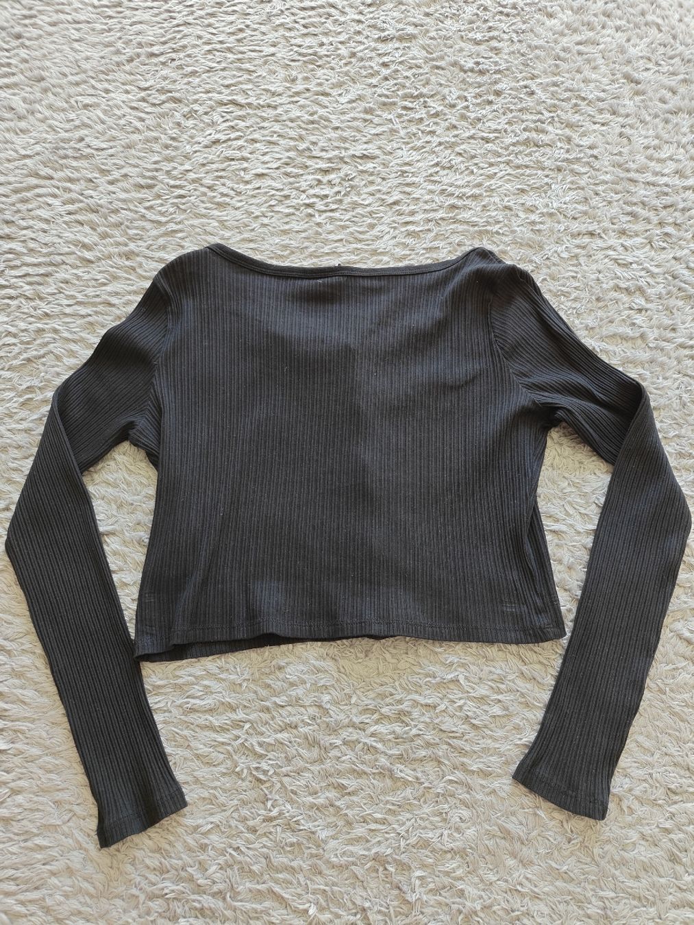 H&M Top: Crop Top – Nuovo (secondo la descrizione) da Pieterlen venduto da Saemelili 3