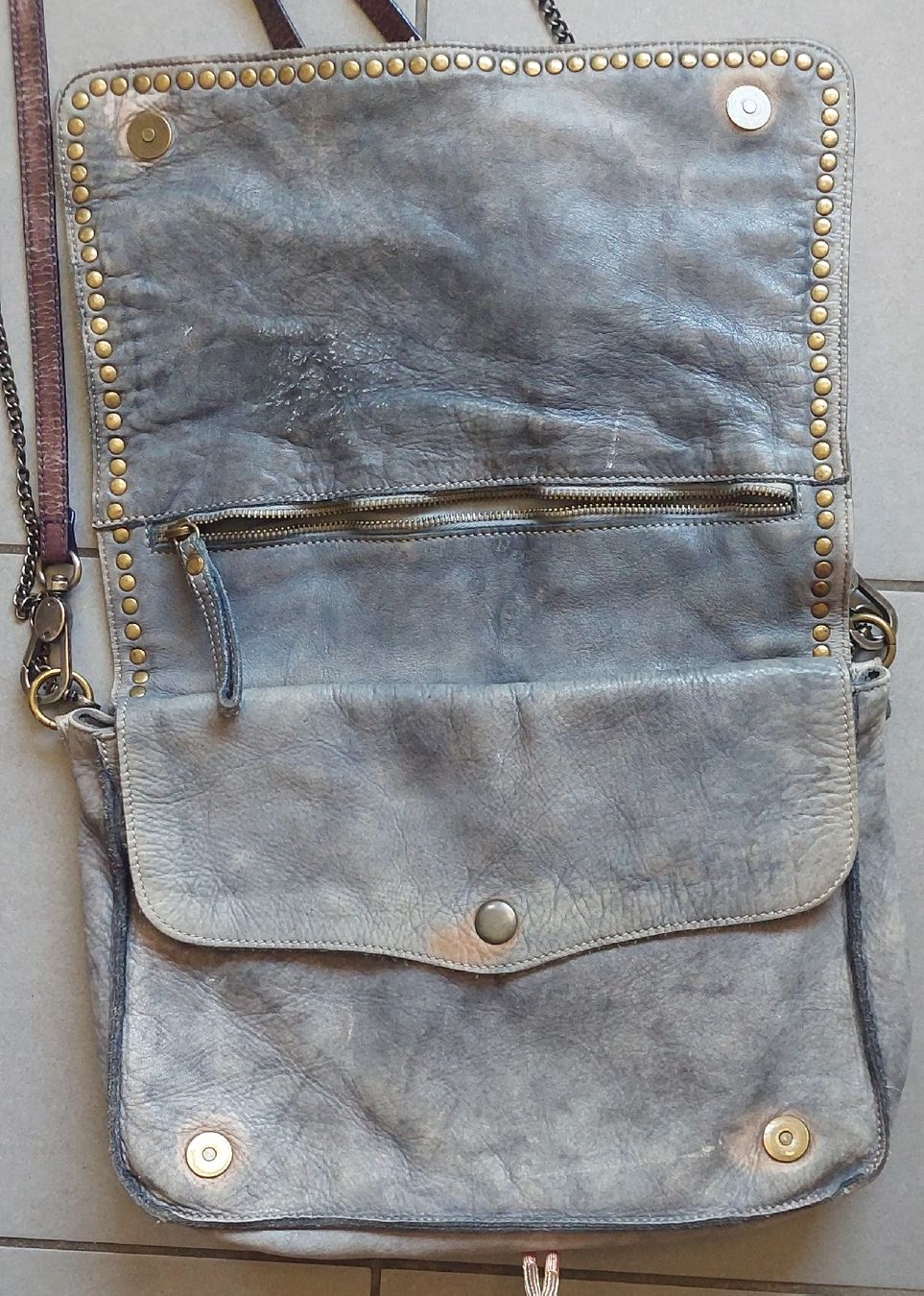 Borse: Sac 100% Cuir bleu délavé – Usato da Plan-Les-Ouates venduto da Lolothebest 2