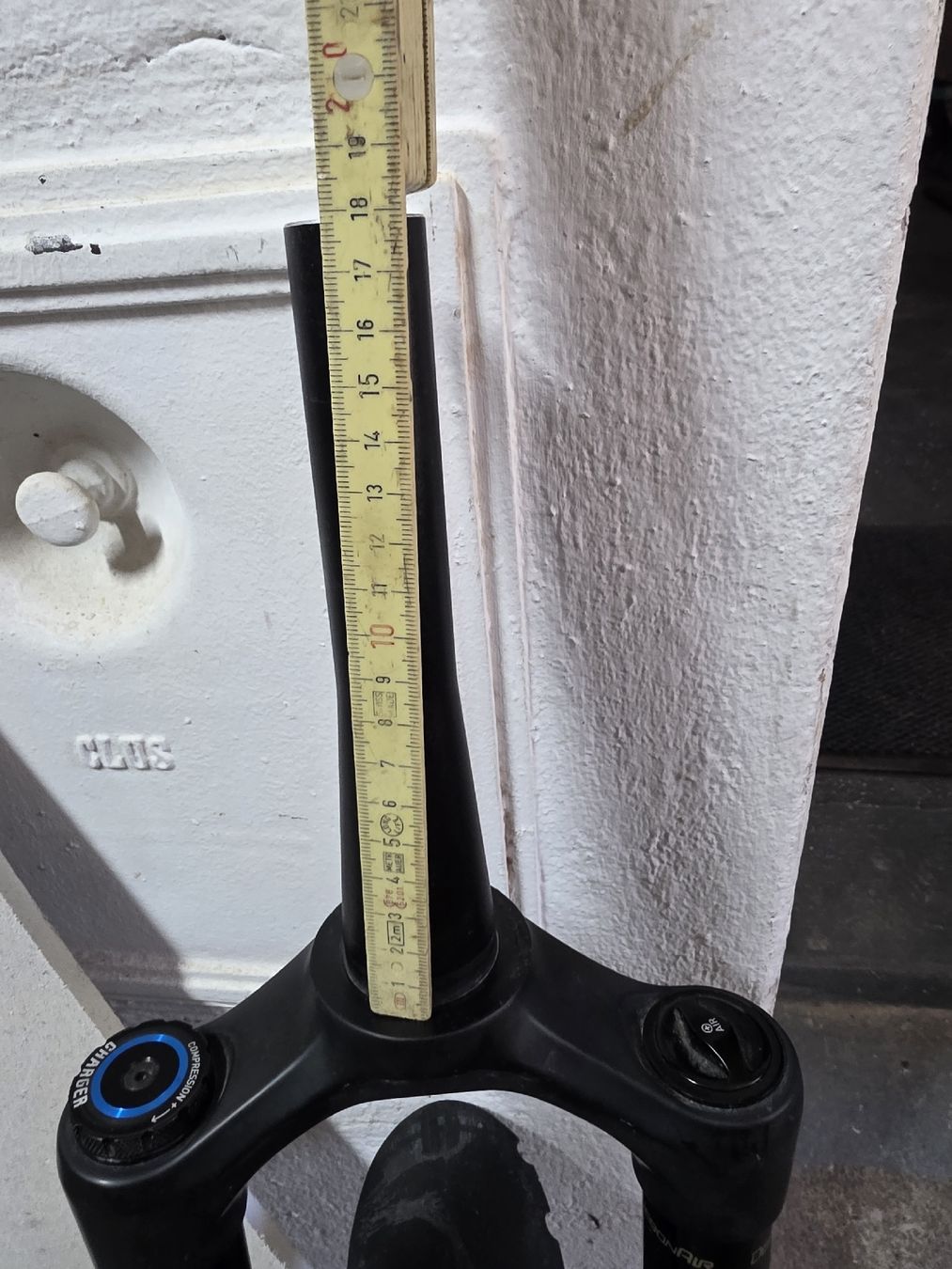 Rockshox Pezzi di ricambio: Rockshox Lyrik 27.5 – Usato da Müntschemier venduto da Bago2 2
