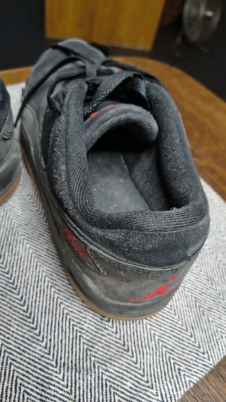 Jordan Chaussures hommes: Jordan Sneakers Grösse 44 – D'occasion à Dietikon par Bobbyboa 1
