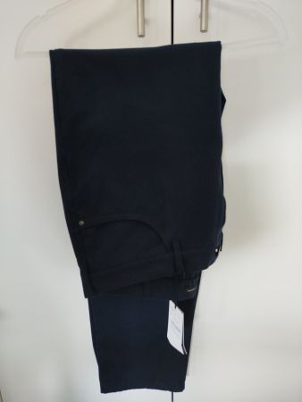 Hose neu   Marke STARK Modell Greta N Grösse 44