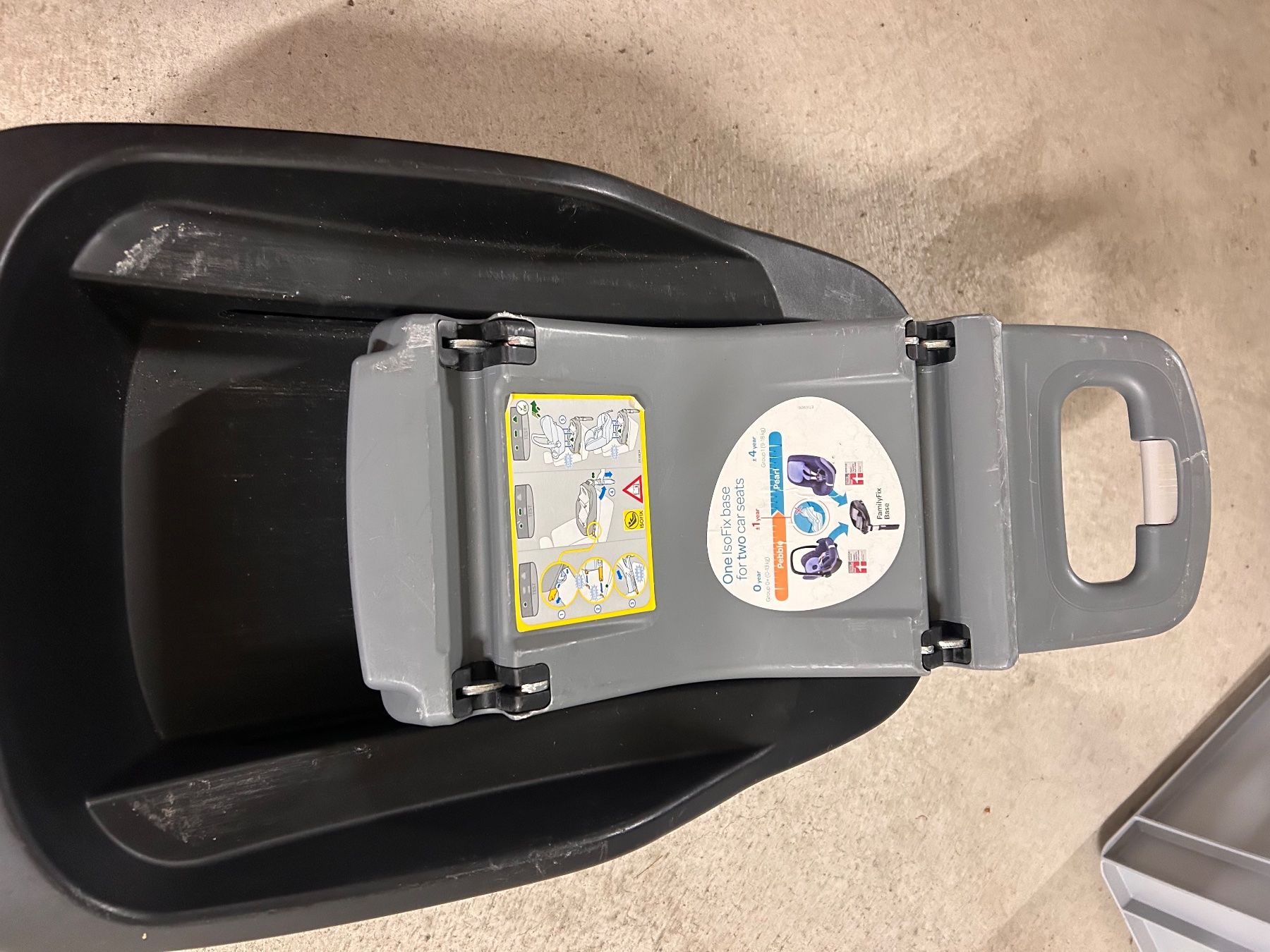 Maxi-Cosi Auto-Kindersitze: Maxi Cosi + Isofix-Station – Gebraucht aus Zollikon von Schannie 2