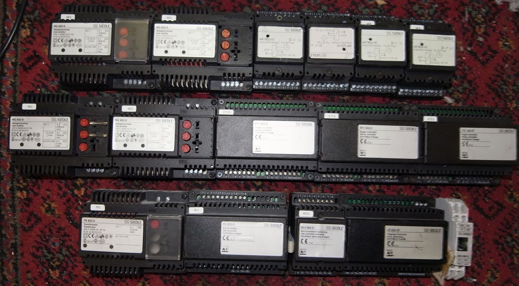 Elektronikbauteile: Siedle Türsprechstellen Komponenten – Gebraucht aus Männedorf von livesteam