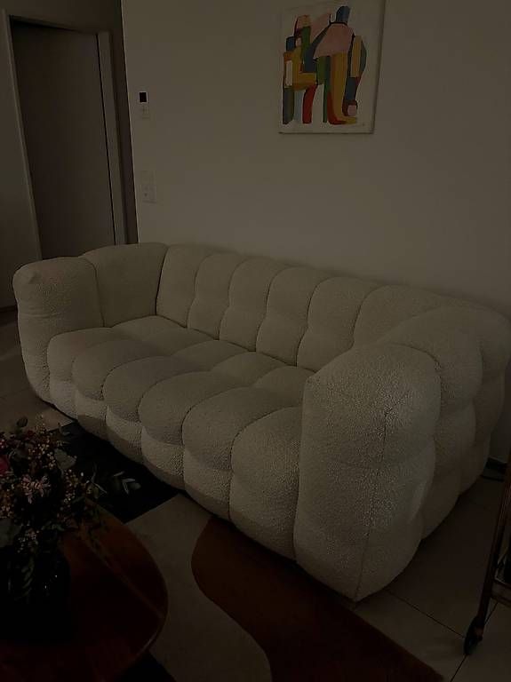 Maisons du monde Divani: Lilo - 2-Sitzer-Sofa mit Bouclé-Bezug, beige – Usato da Horw venduto da babseatsyou