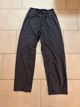 Schwarze Sommer-Hose, Grösse S, sehr bequem!