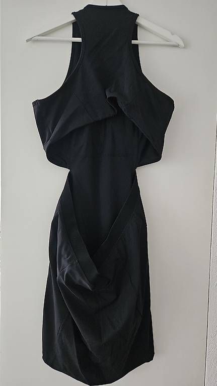 Vestiti: Schwarzes Sportkleid Cutouts – Usato da Rothenburg venduto da man_cb7f 2