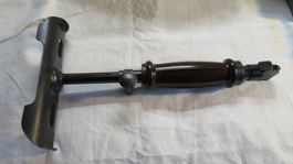 Monopod LMG 25