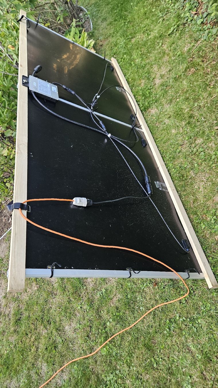 Solargeräte und Solarprodukte: 2 flexible Solarpanel, 2 x 220 W – Gebraucht aus Wädenswil von foxi2000 2