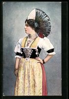 Schöne Appenzellerin in eleganter Festt