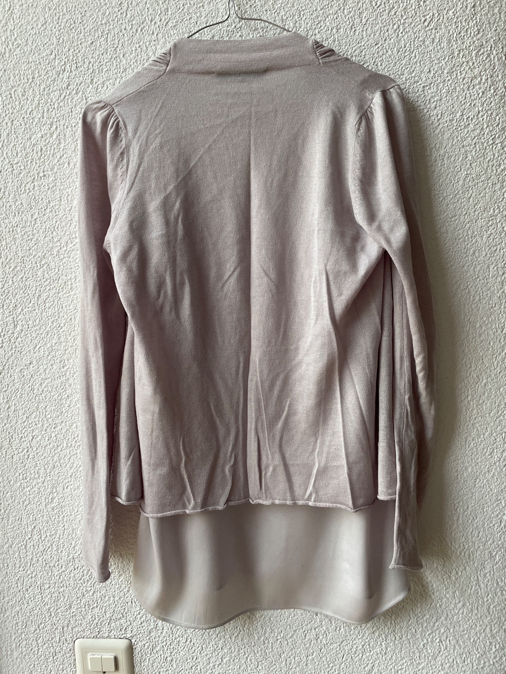 Lotti di vestiti: FFC Kombi Seiden-Top mit Strickjacke, Grösse 36 – Usato da Rüti b. Büren venduto da istrauss 3