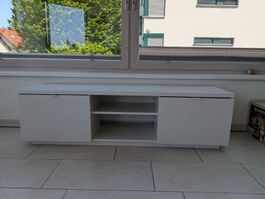 TV Bench