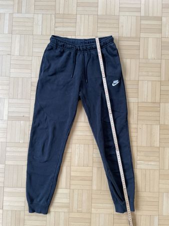 Nike Jogginghose Grösse S mit kleinem Makel