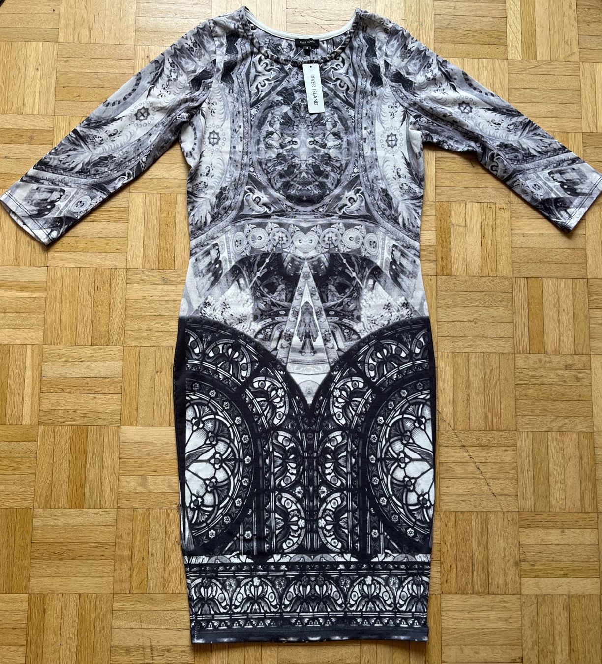 Robes: New  summer dress size S – Neuf (Voir description) à Chêne-Bougeries par Seetooyoo 1