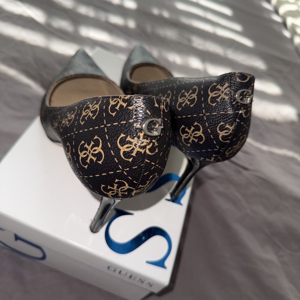 Guess Scarpe da donna: GUESS Pumps Gr. 40 – Usato da Dulliken venduto da alb_k8v7 1