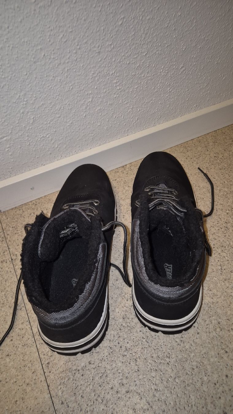 Scarpe da uomo: Snicker 43 – Usato da Buchs AG venduto da EasyPeasy 1