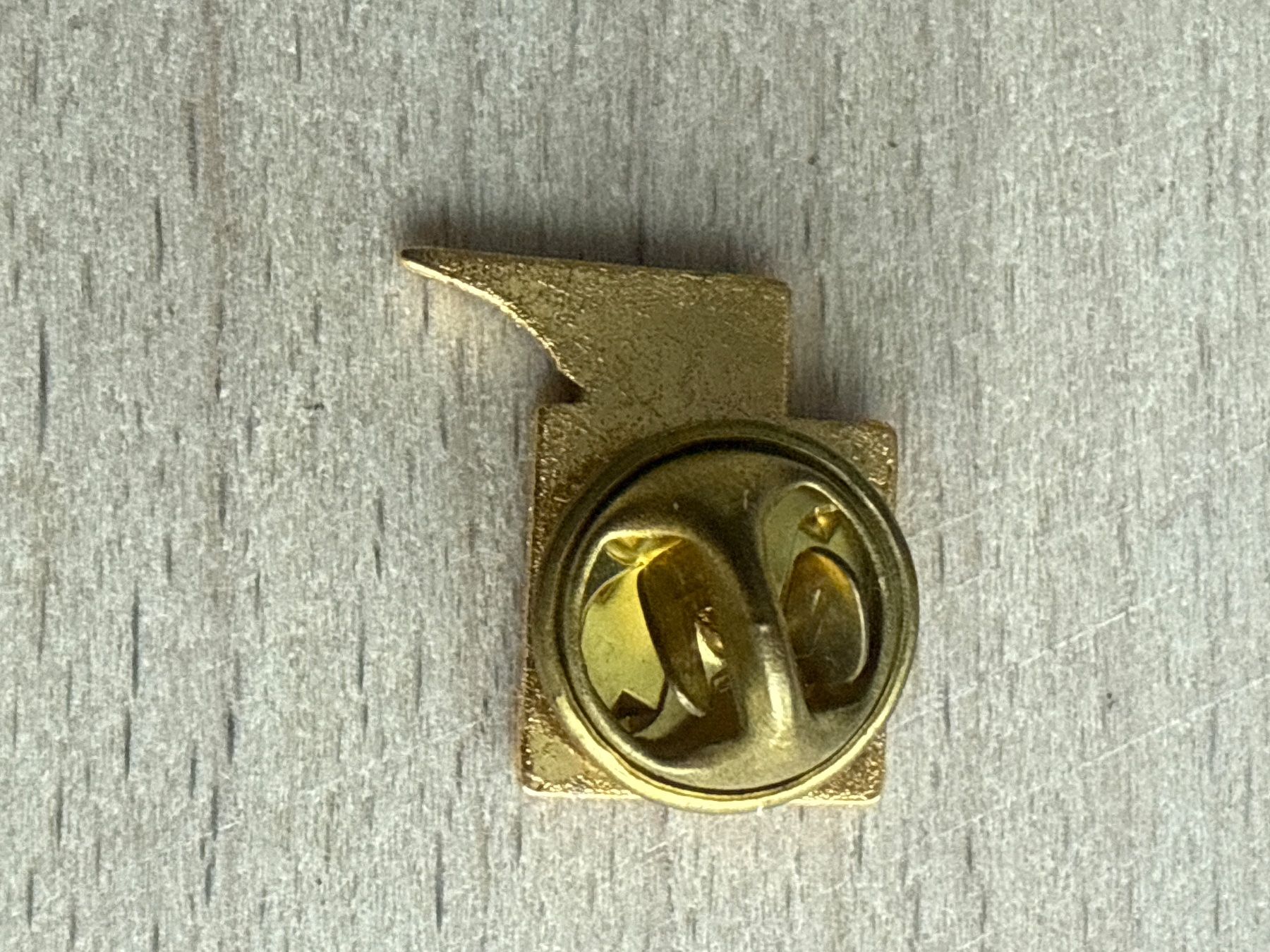 Plaquettes & Badges: Pin  "Vegetable" – D'occasion à Glattbrugg par Schweigmatt 1