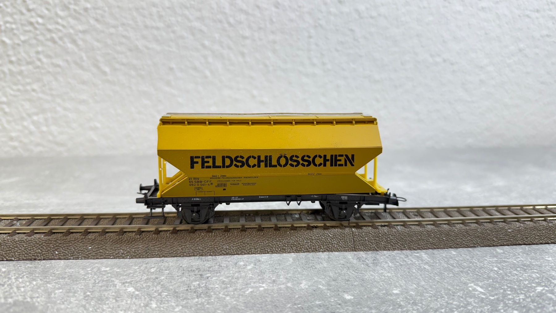 Roco Modellini di ferrovie: Roco Feldschlösschen Getreidewagen H0 / AC – Usato da Schlieren venduto da rat_lq6b 1