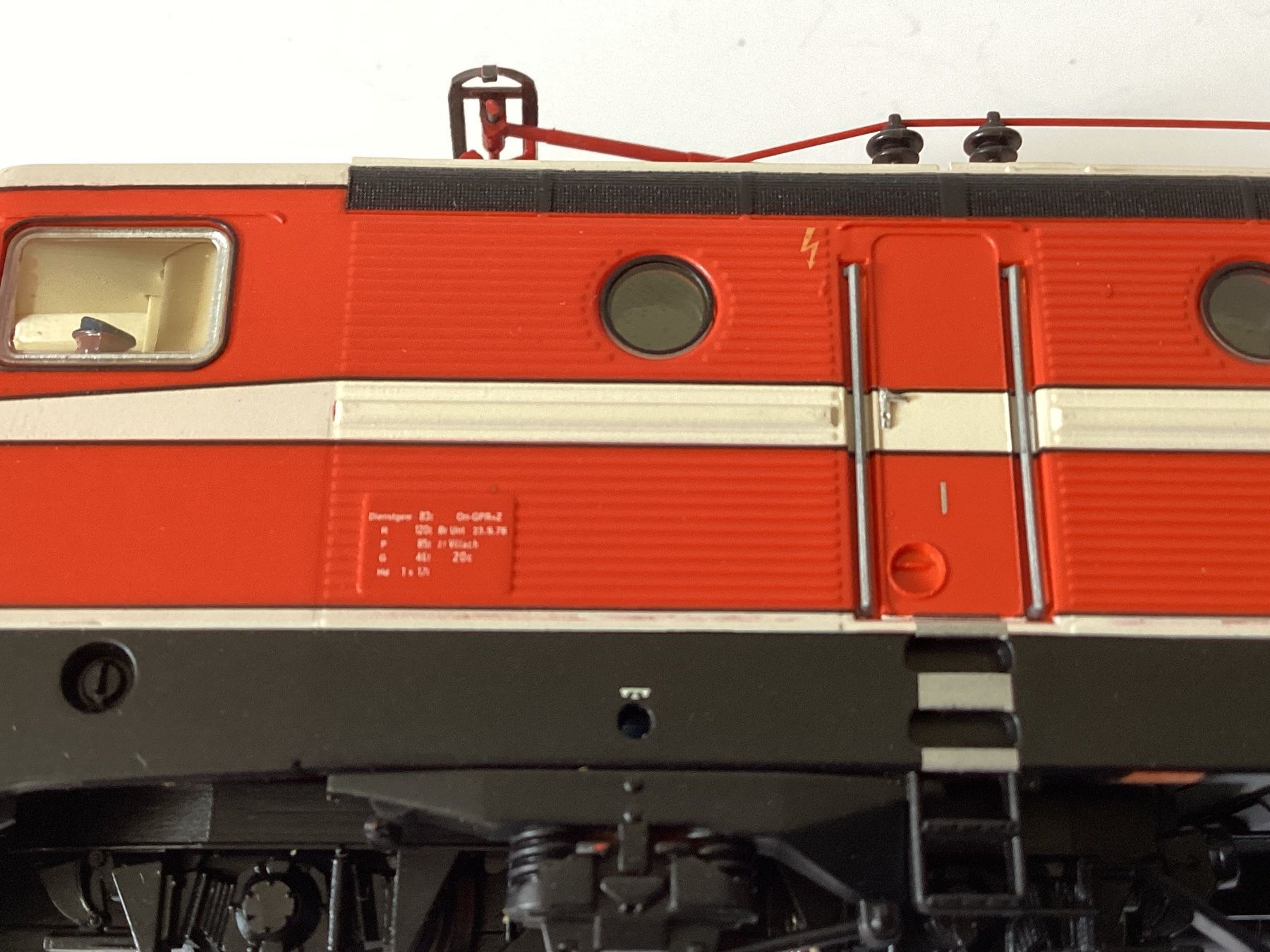 Roco Modellini di ferrovie: Roco 63760 ÖBB 1043.06 H0 1:87 – Usato da Effretikon venduto da simtek_de 4