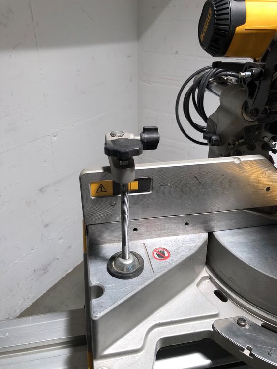 Verschleißplatte 618192-00 – Passend Für DeWalt DWS780, DW718 & ähnliche Gehrungssägen