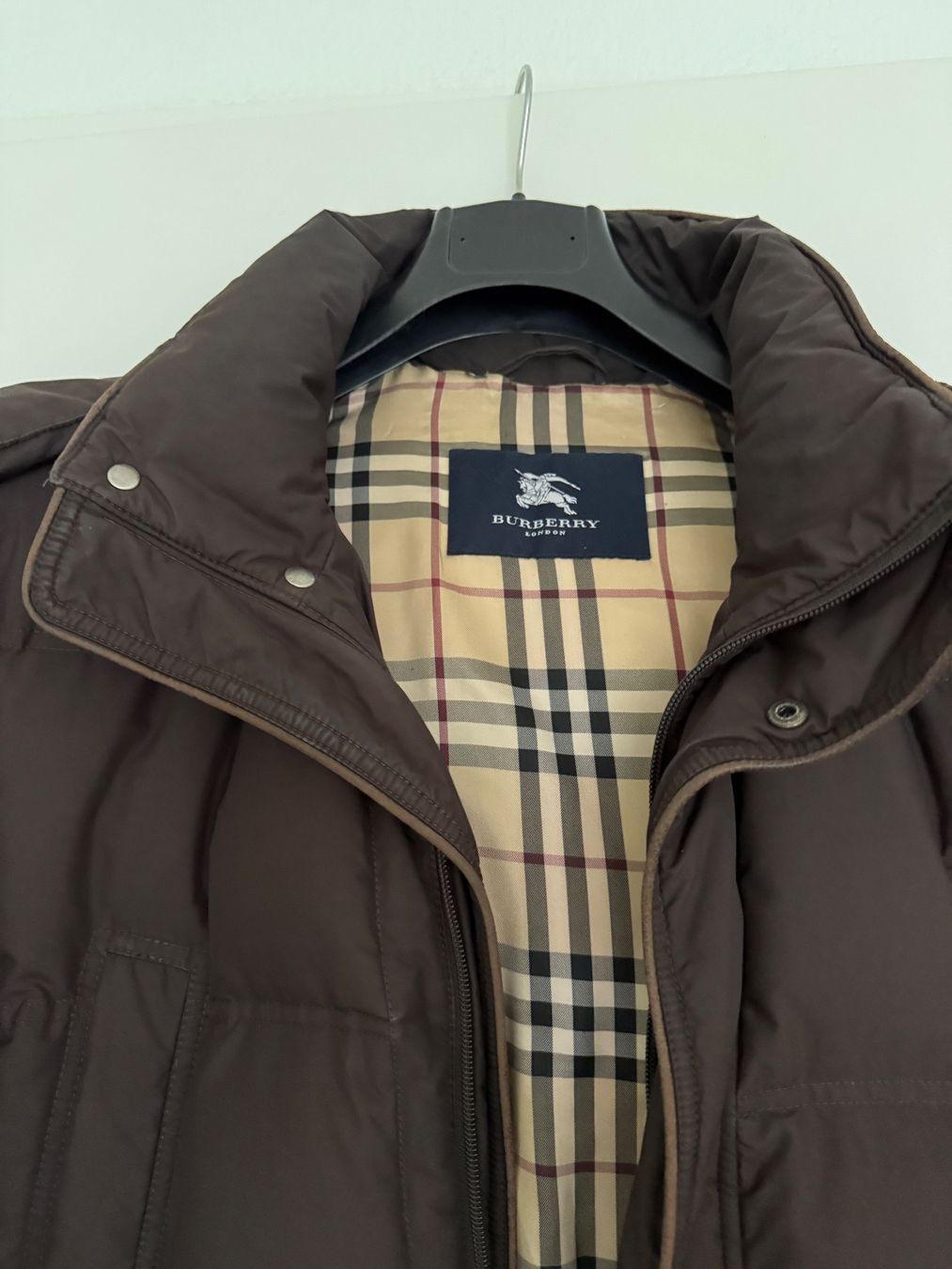 Burberry Jacken: Winterjacke Burberry – Gebraucht aus Küsnacht ZH von nat_m97w 2