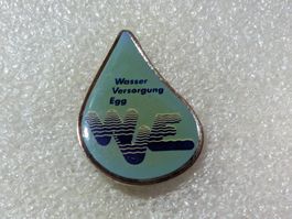 Ansteckpin 3: Wasserversorgung Egg