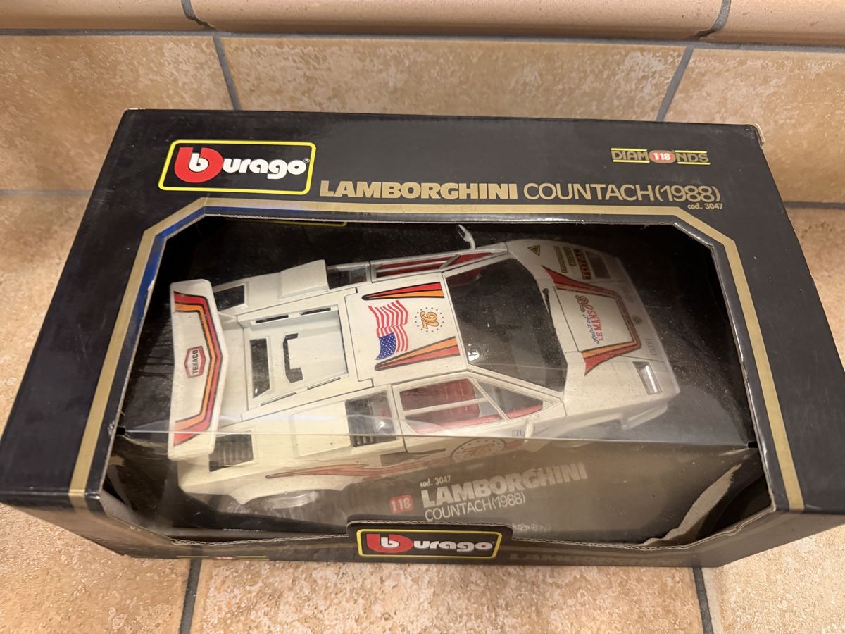 Bburago Modellini d'auto: BBURAGO LAMBORGHINI VINTAGE 1:18 – Nuovo e nell'imballaggio originale da Gordola venduto da Topino02 3