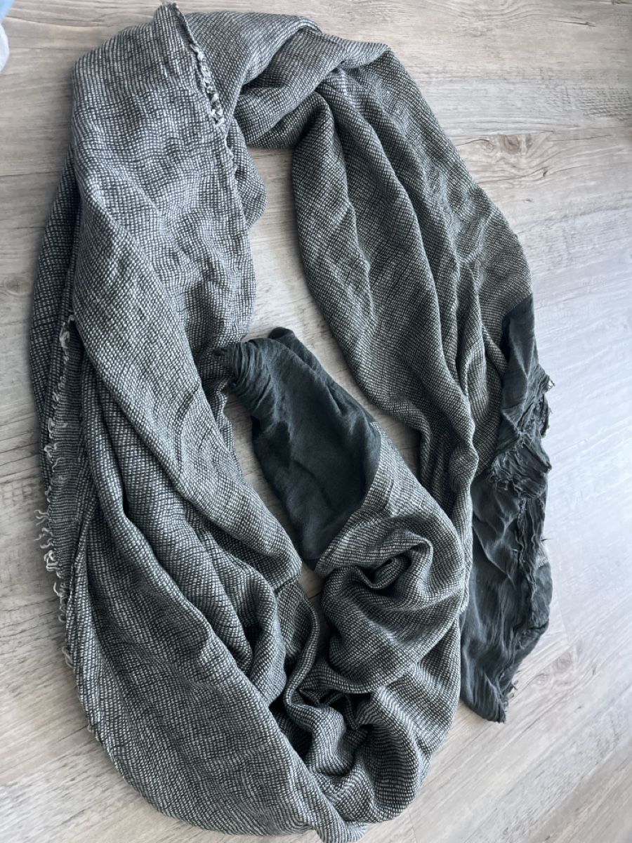 Foulard & Sciarpe: Schals Set 4 Stück – Usato da Muhen venduto da cor_6fyh 1