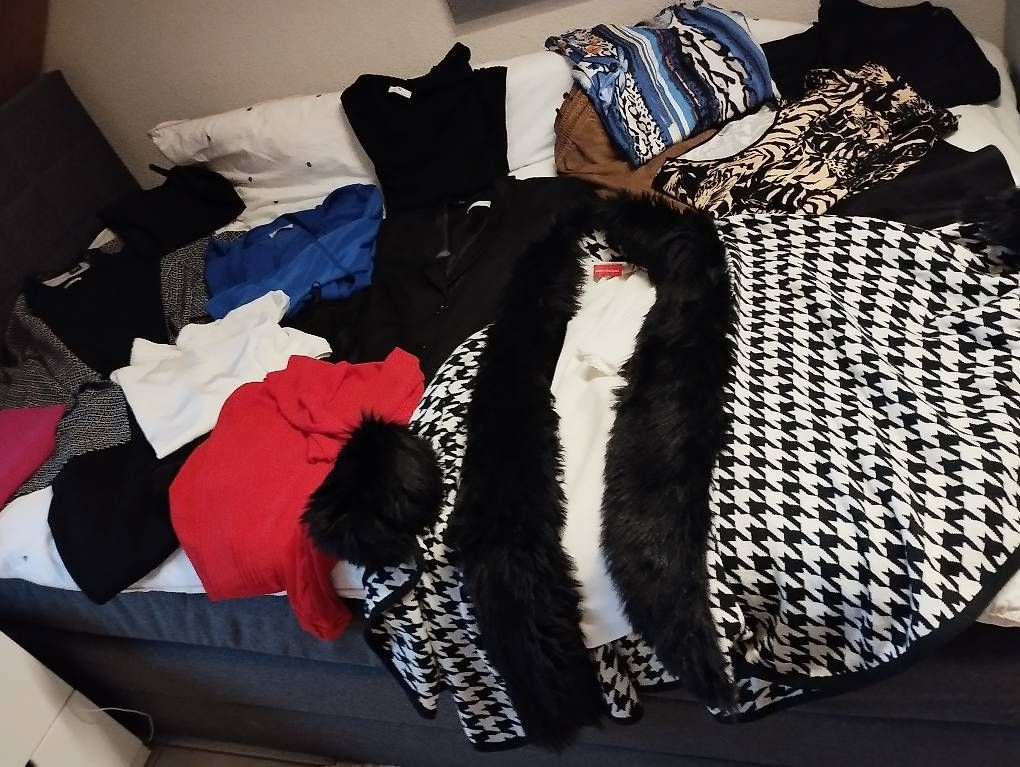 Lotti di vestiti: Kleiderpaket Damen gr.46/48 – Usato da Rümlang venduto da votayouf