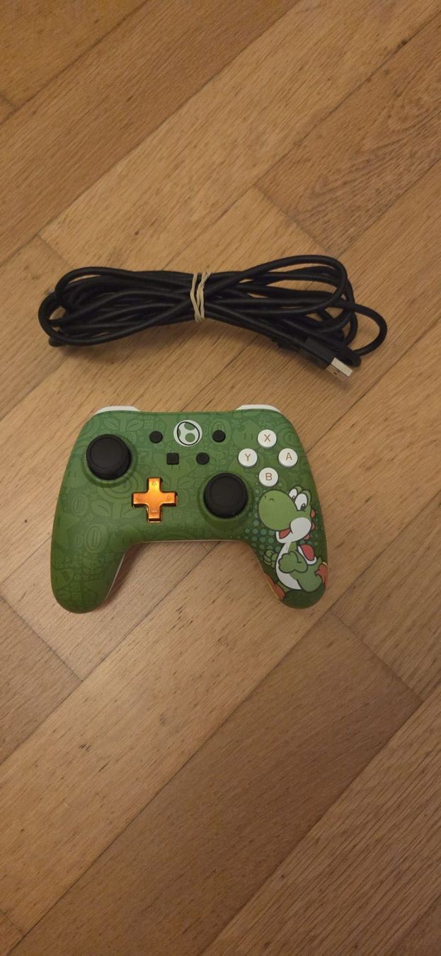 Nintendo Console: Nintendo Switch mit viel Zubehör – Usato da Hüntwangen venduto da Baileyn 4