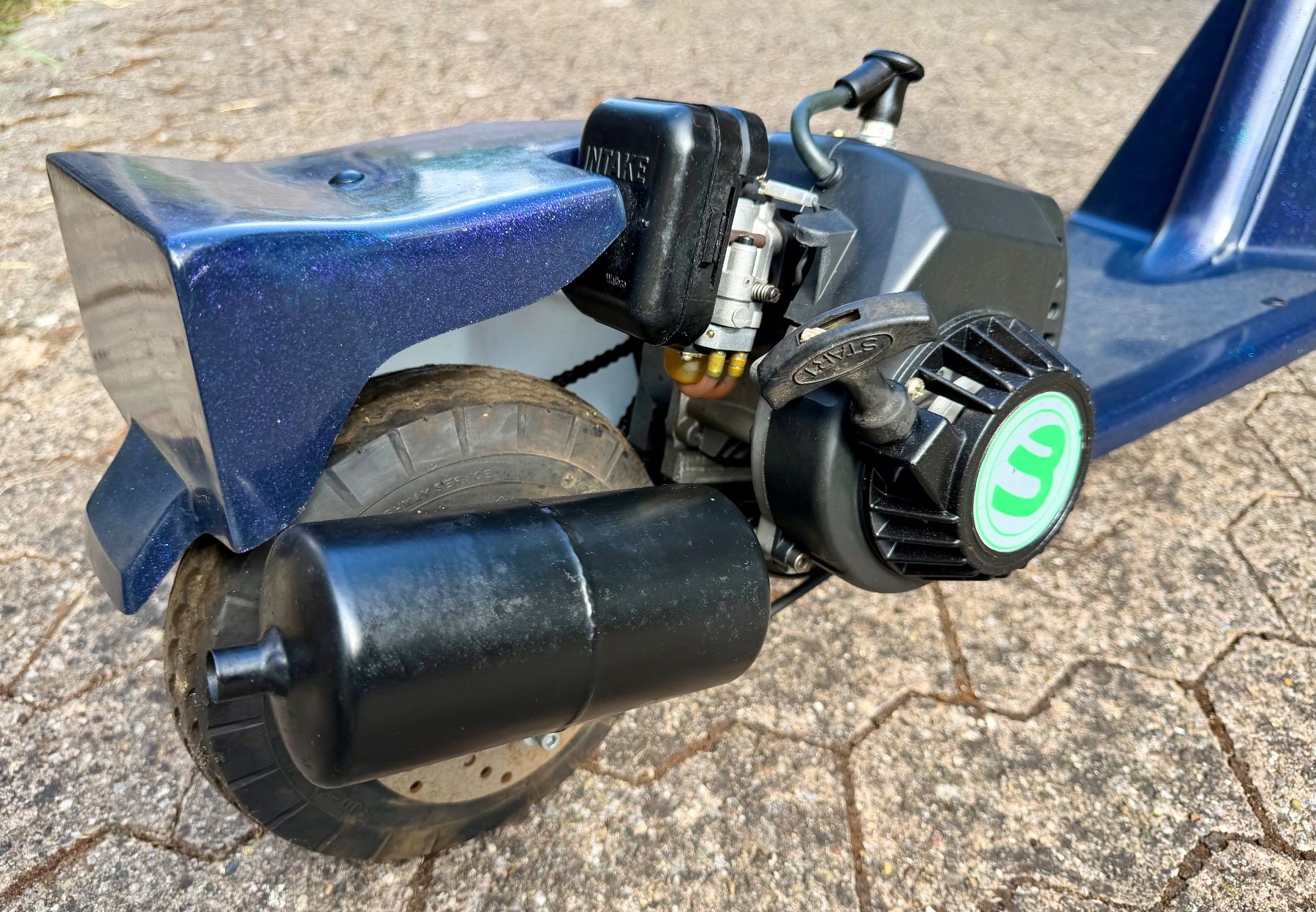Scooters: Trotinet mit Benzinmotor – Defekt aus Brütten von Viktor3 2