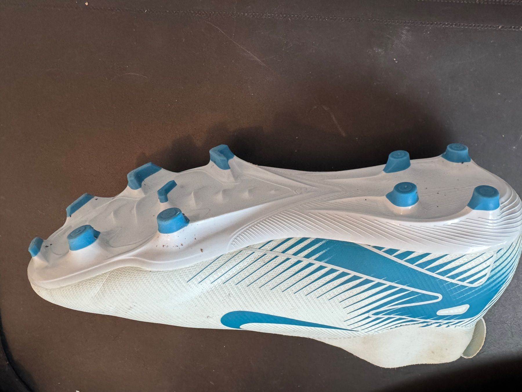 Altro in Alpinismo & Escursioni: Nike foot 36 – Usato da Chatelaine venduto da lae_7h8n 1