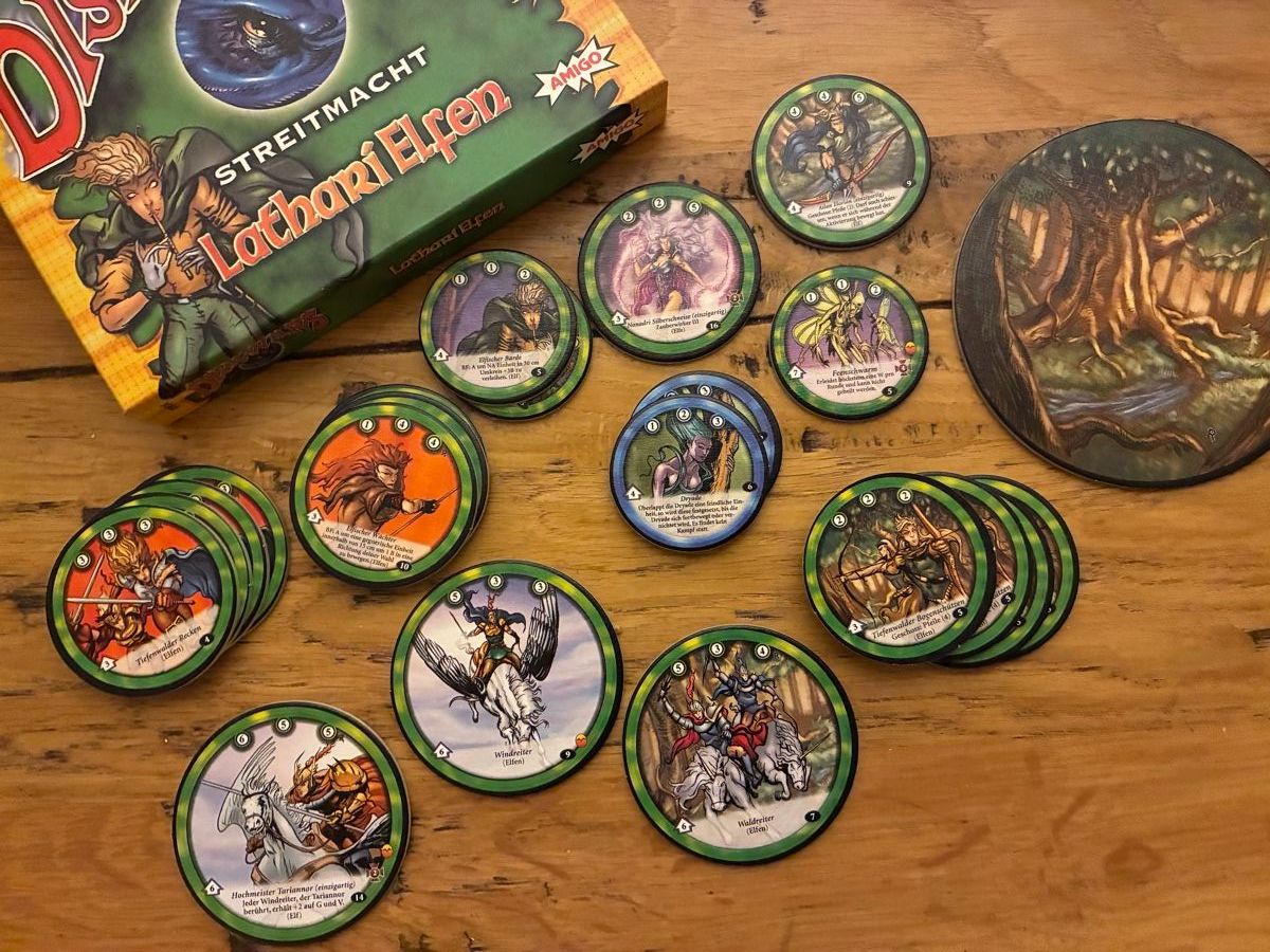 Amigo Giochi: Disk Wars - Table Top Set mit allen Fraktionen – Usato da Solothurn venduto da sebastianernst87 3
